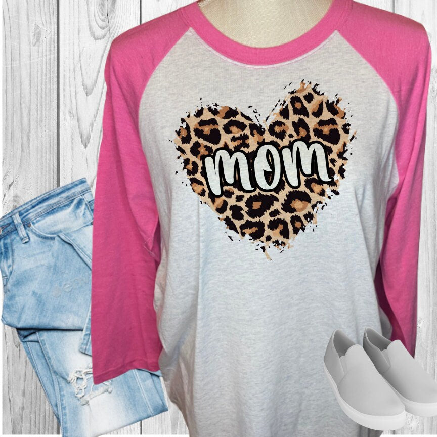 Mom Leopard Heart Raglan